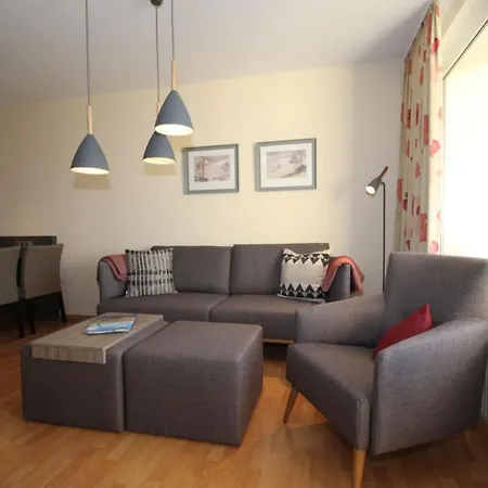 Apartment Trafalgar 226